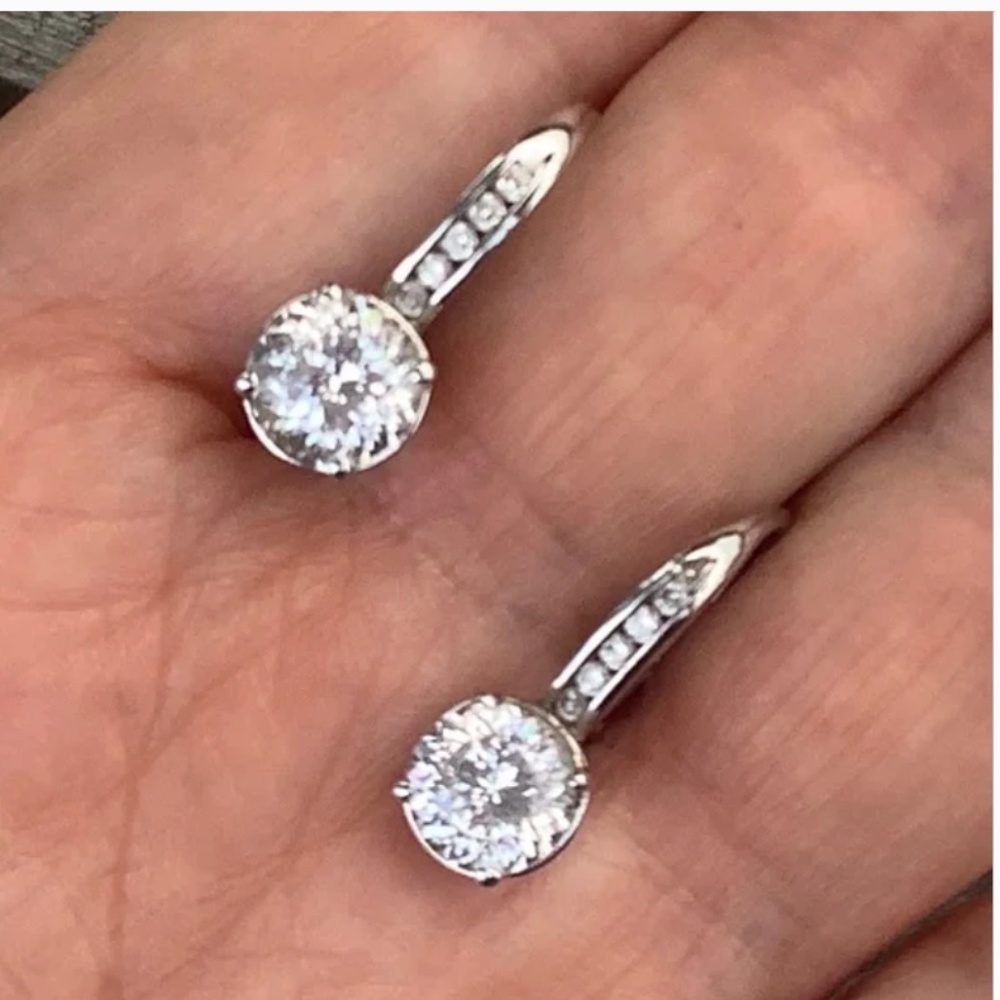 Beautiful 925 Sterling Silver Round Cz Earrings